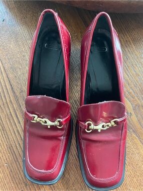 Coach Women’s Red Leather Loafers with Gold Horsebit Size 6.5 or 7!